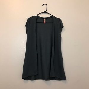 no boundaries short sleeved grey cardigan